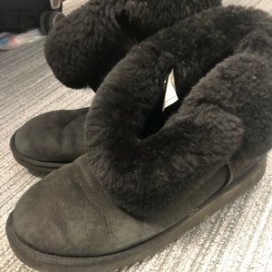 alena uggs size 9